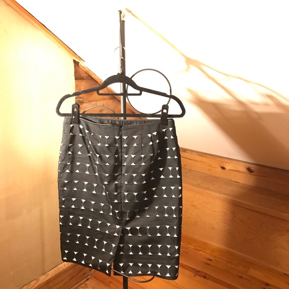 WHBM Black White Polka Dot Pencil Skirt, EUC, 8 - Picture 2 of 12